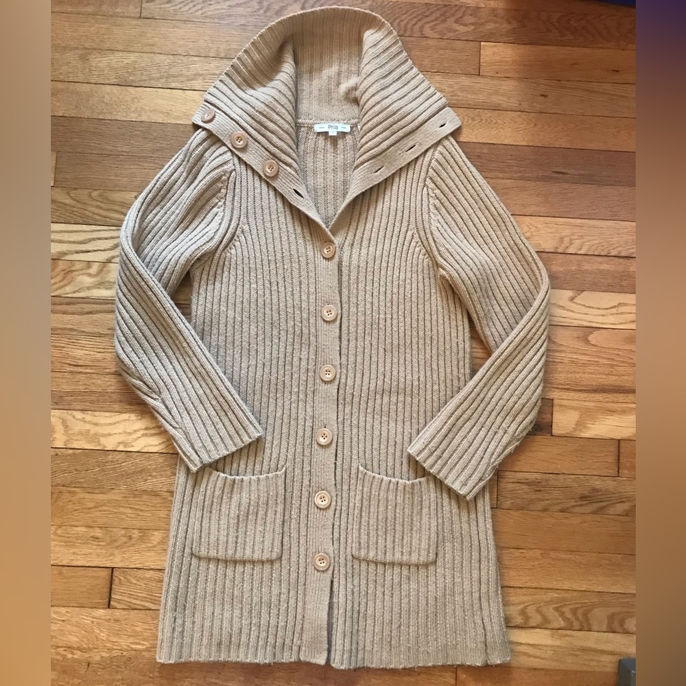 Pria Women’s Light Brown Long Sweater -‎ size Small